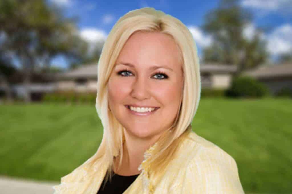 Real Estate Agent Sarah Hurley | Blue Sun Realty